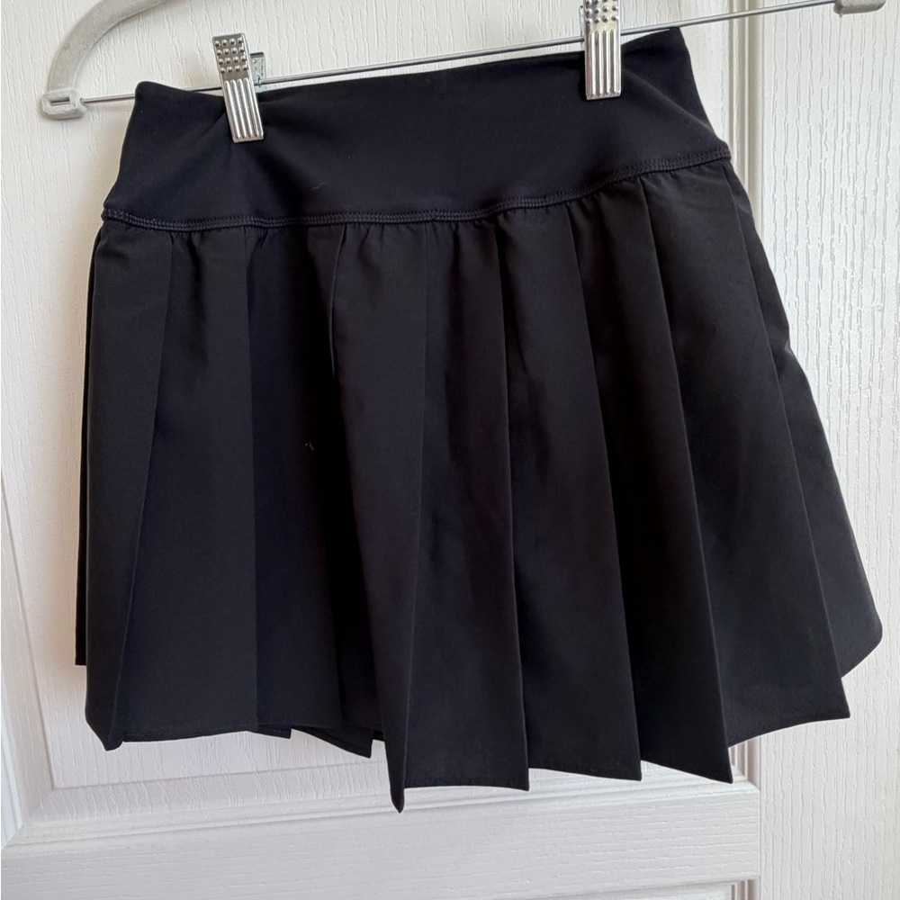 Old Navy Black Pleated Women's Skirt w/ Biker Shorts, Sz XS